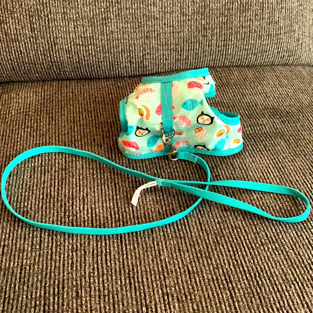 Cat Harness. Vibrant Life. Brand New